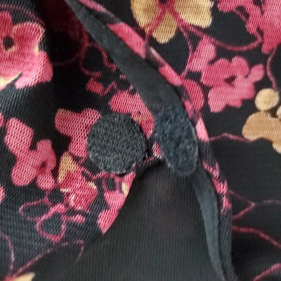 💎303 Emma E James by Liz Claiborne Black Floral Wrap Sheer Sleeve Top - Picture 8 of 8